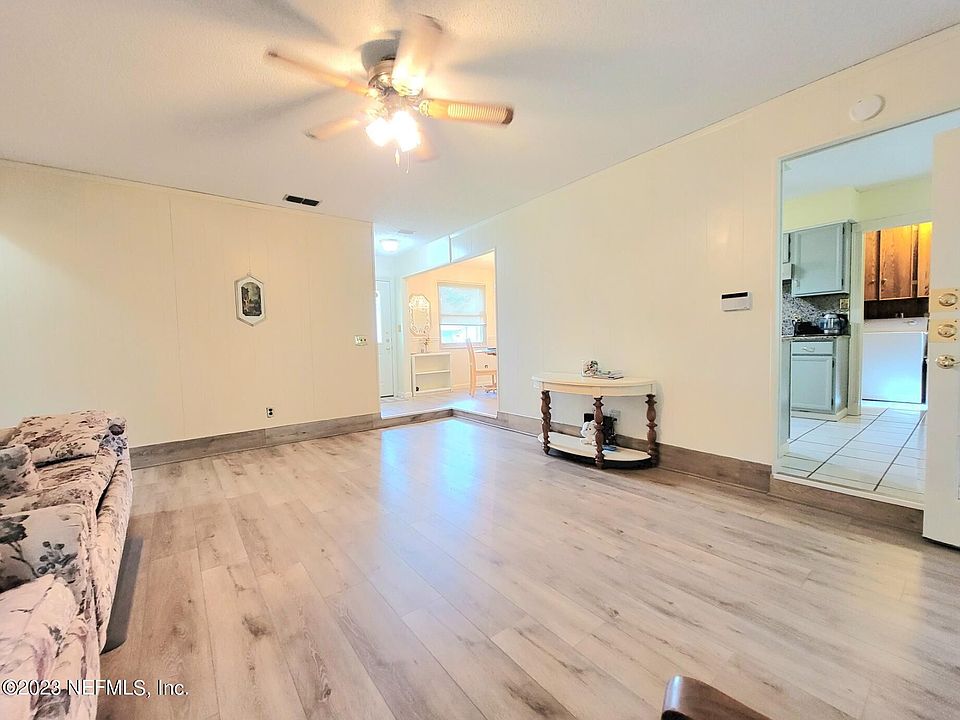 1st image of 2046 Broad Oak Dr