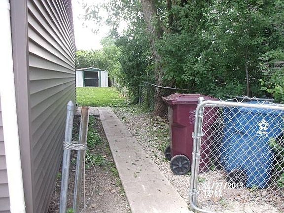 2nd image of 1920 Campbell Ave