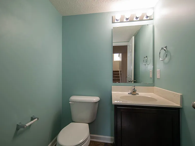 17162 Petersfield Ln — Photo 11