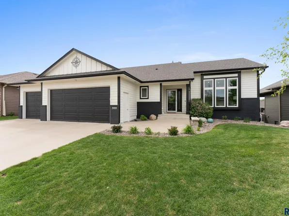 3909 E Shepherd St, Sioux Falls, SD 57103