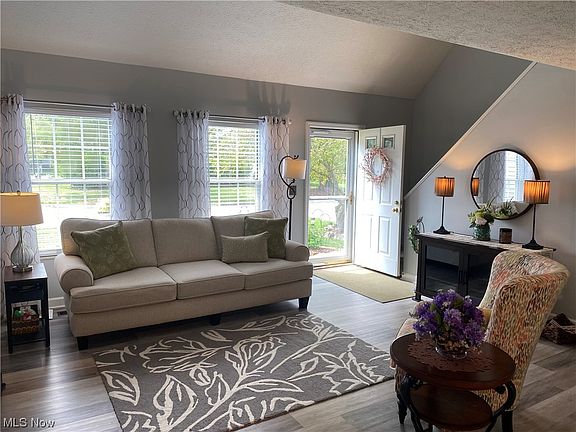 4th image of 3354 Brookside Ln