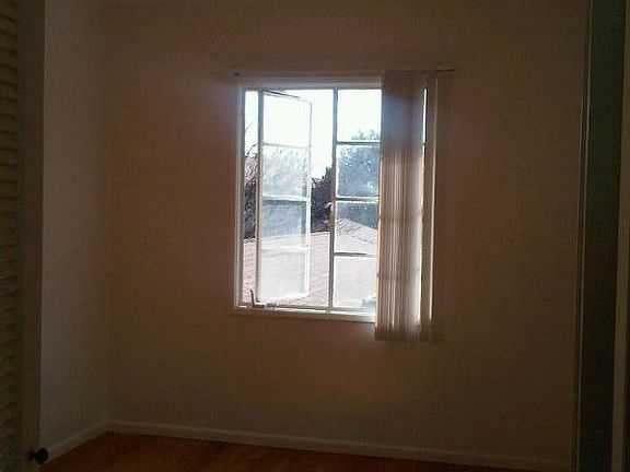 5th image of 4026 West Blvd APT D