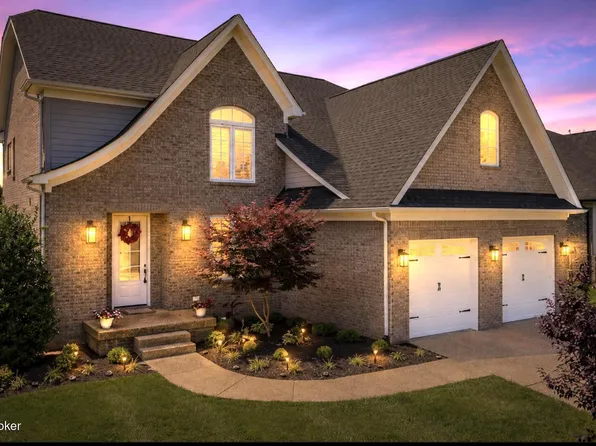 3604 Aspen Creek Dr, Louisville, KY 40299