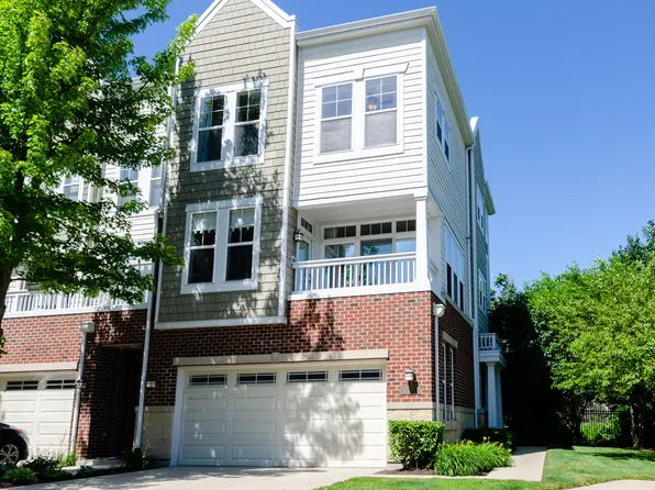 533 Grove Ln, Forest Park, IL 60130