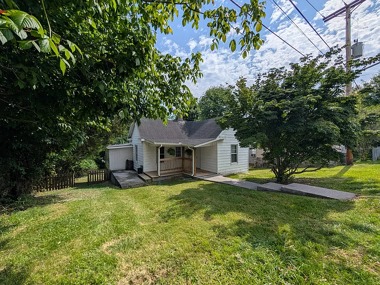 247 W Banner St — Photo 18