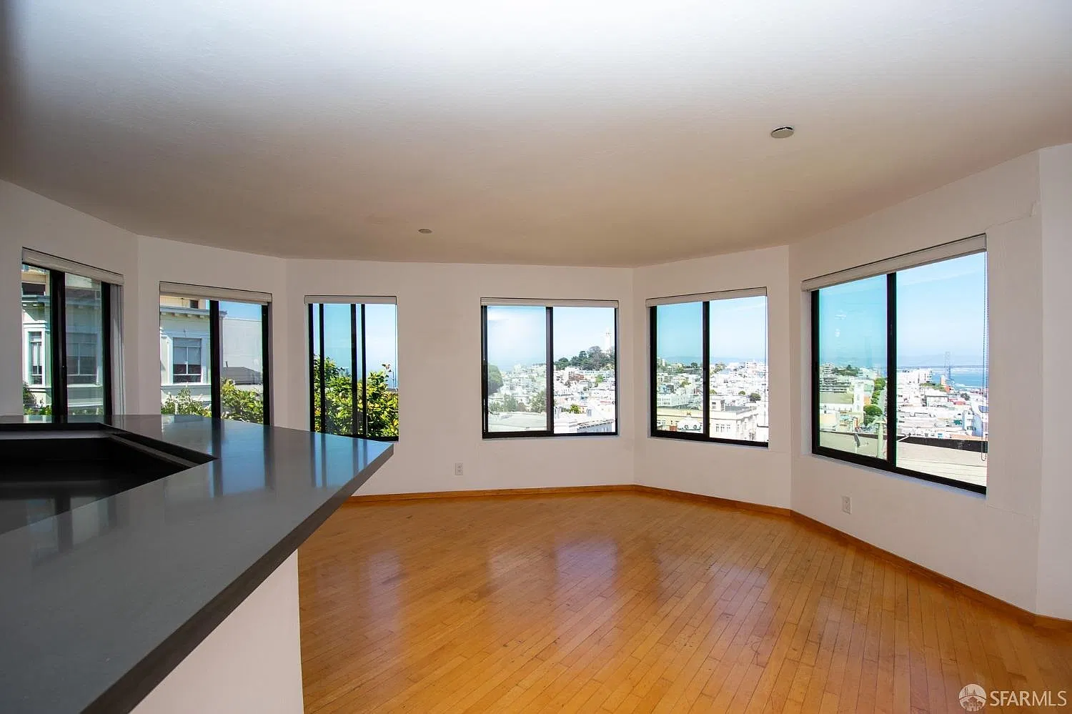 1 bed, 1.0 bath, 620 sqft, $4,995 — Photo 1