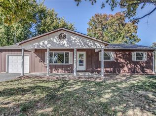 202 W Liberty St, Pleasant Hill, IL 62366