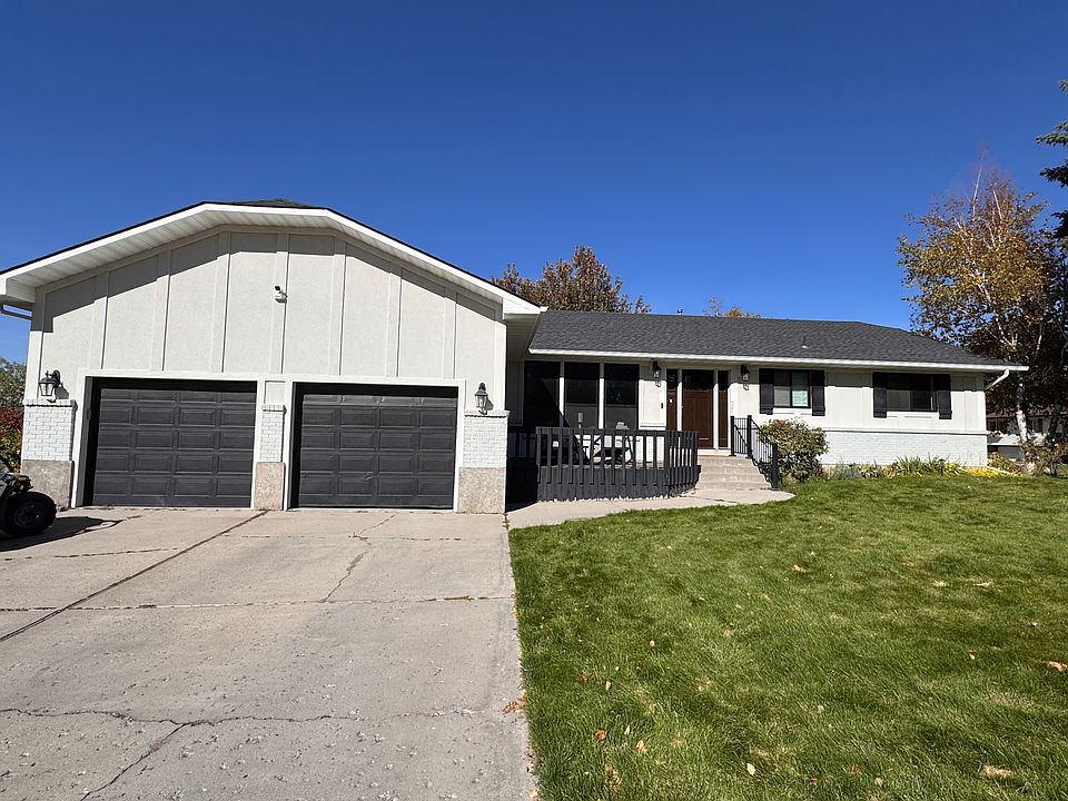 1st image of 545 Commanche Dr