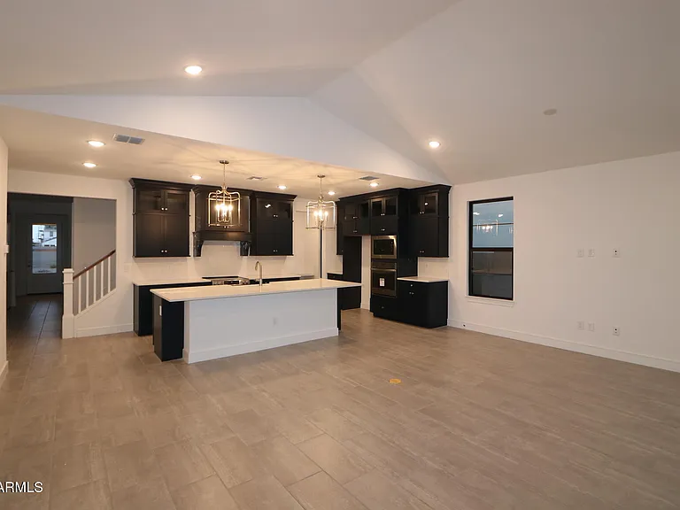 1063 E Zion Way — Photo 11