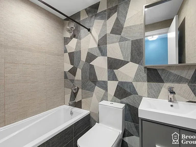 650 Marcy Ave #5 — Photo 7