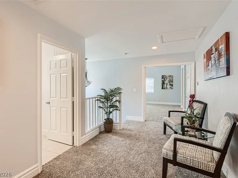 6689 Roanoke Ct — Photo 26