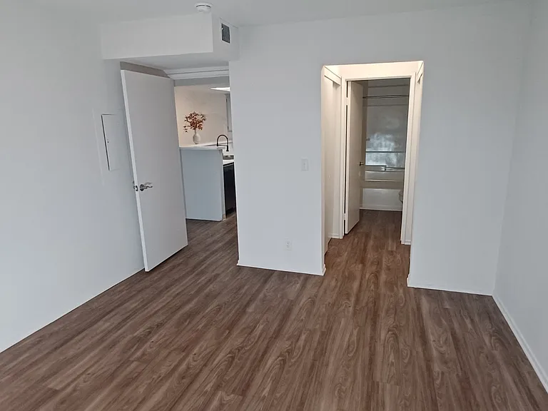 Windrose Place Pasadena — Photo 57