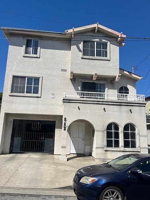 1st image of 582 W 8th St