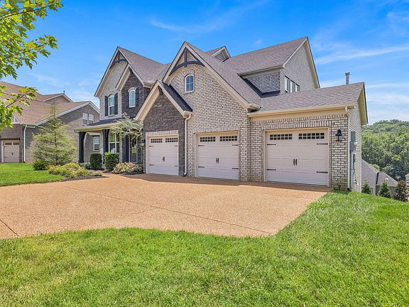 2nd image of 330 Crescent Moon Cir