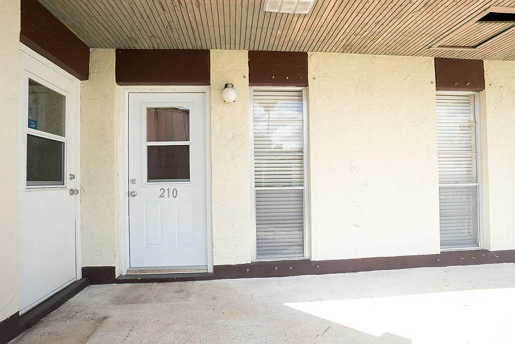 2 bed, 2.0 bath, 1080 sqft, $2,000 — Photo 1