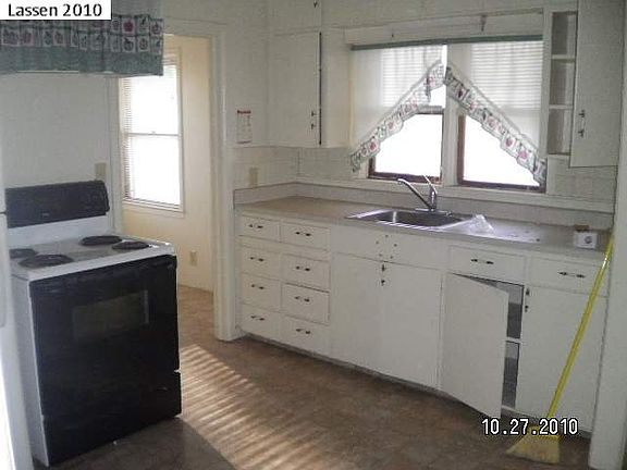 4th image of 220 & 1/2 Ash St