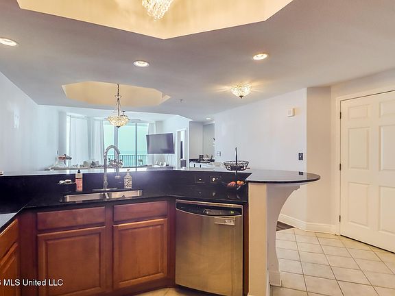 5th image of 2668 Beach Blvd Unit 1505