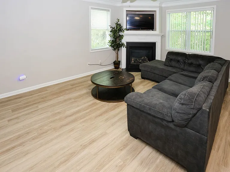 7116 Blairs View Ct — Photo 20