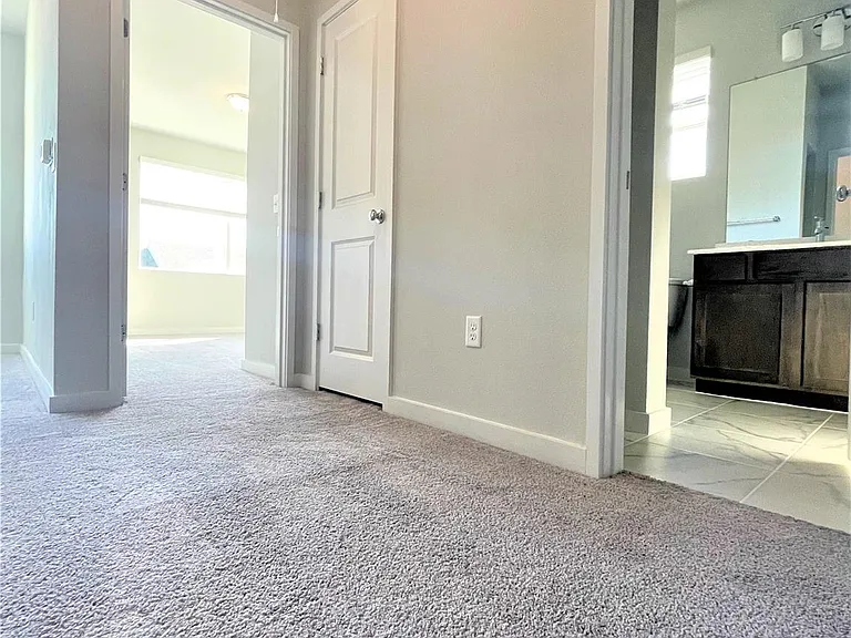 15110 Forum Ave — Photo 21