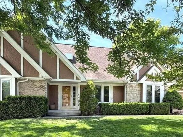 1509 Wynbrick Dr, Liberty, MO 64068
