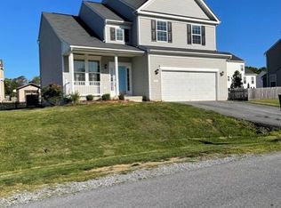 99 Tuscany Trl, Hedgesville, WV 25427