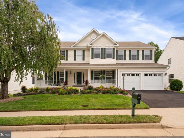 5275 Daybreak Ln, Woodbridge, VA 22193