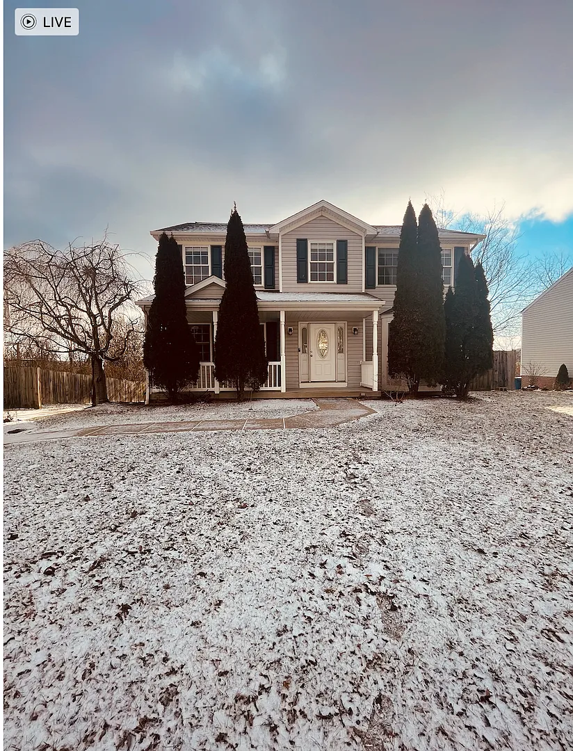 1218 Crescent Boulevard Ext photo 1