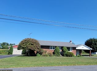 9341 Longswamp Rd, Mertztown, PA 19539