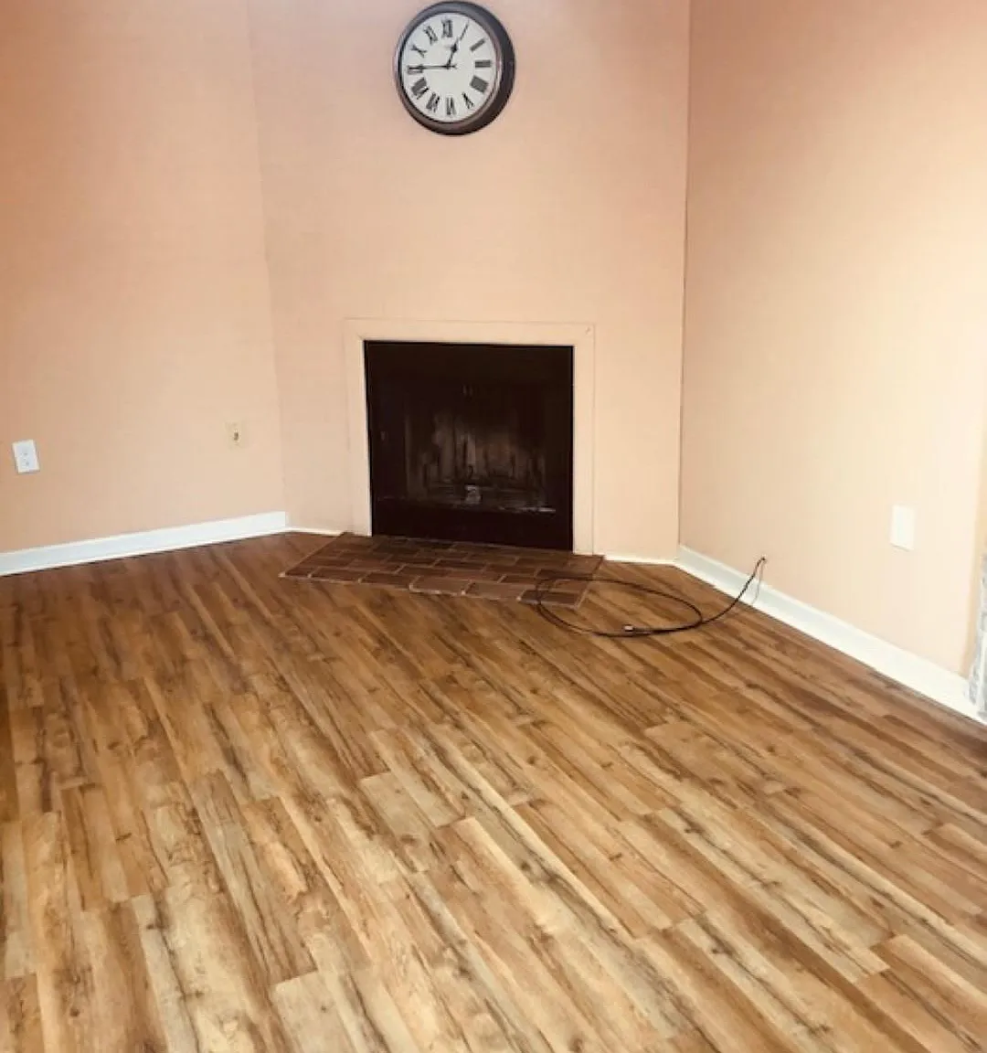 2 bed, 1218 sqft, $1,300 — Photo 2