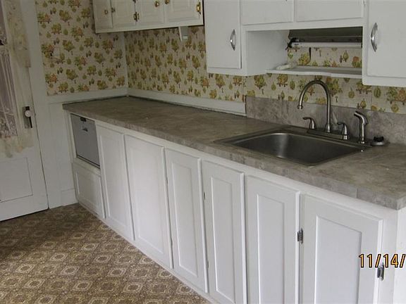 2nd image of 46 Old Village Ln