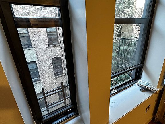 5th image of 21 Central Park N #45