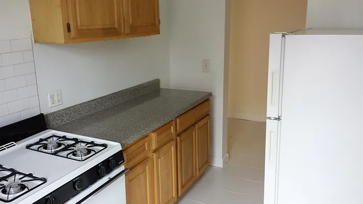 Rented by Lang Realty LLC | media 18