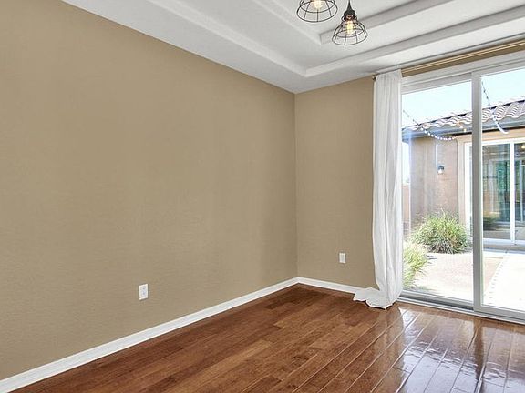 3rd image of 4619 E Calistoga Dr