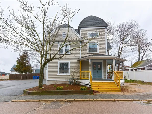 5 9th Ave, Wareham, MA 02571