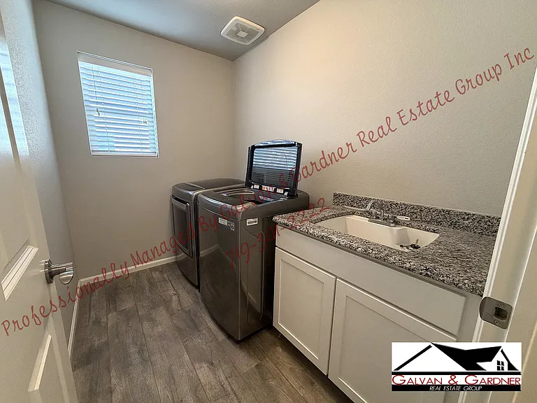 8650 Tranquil Knoll Ln — Photo 36