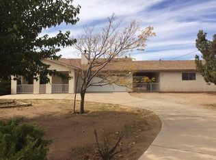 6734 Escondido Ave, Oak Hills, CA 92344