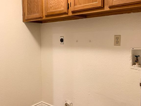 In unit washer and dryer hookups.