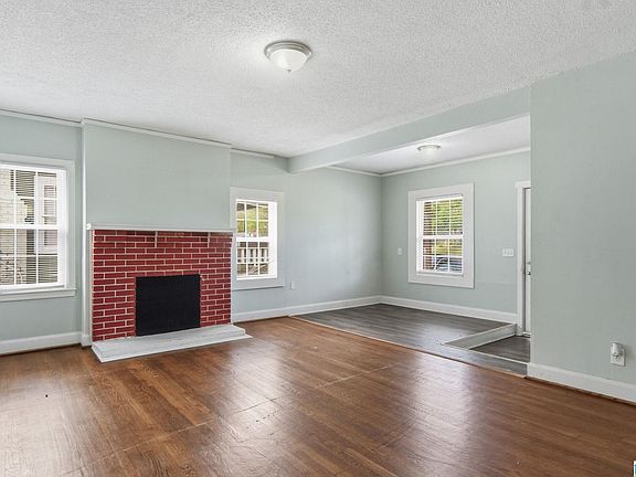 4th image of 1803 32nd St