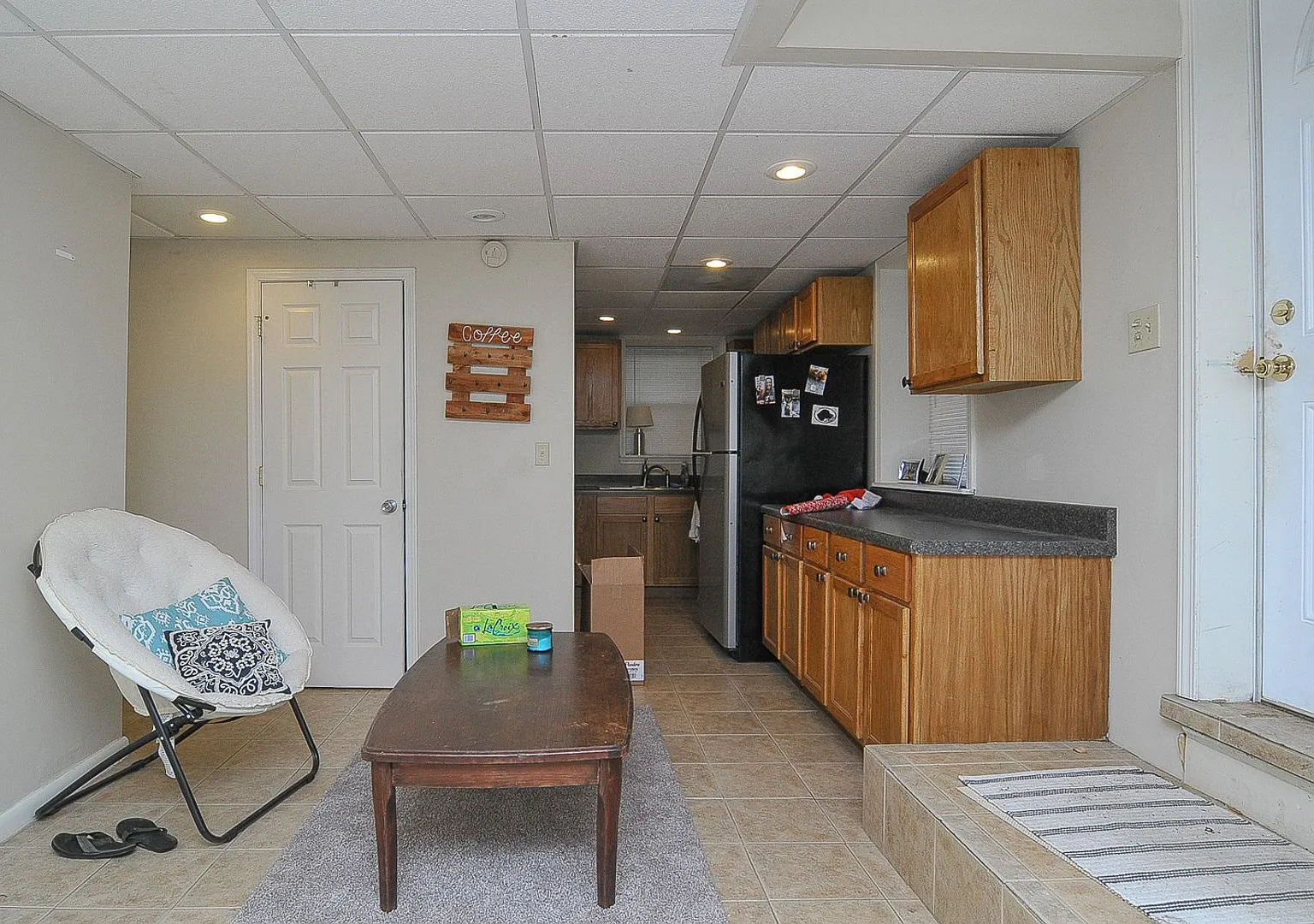 2-Bedroom Apartment Near USC & Overlooking Five Points — Photo 4