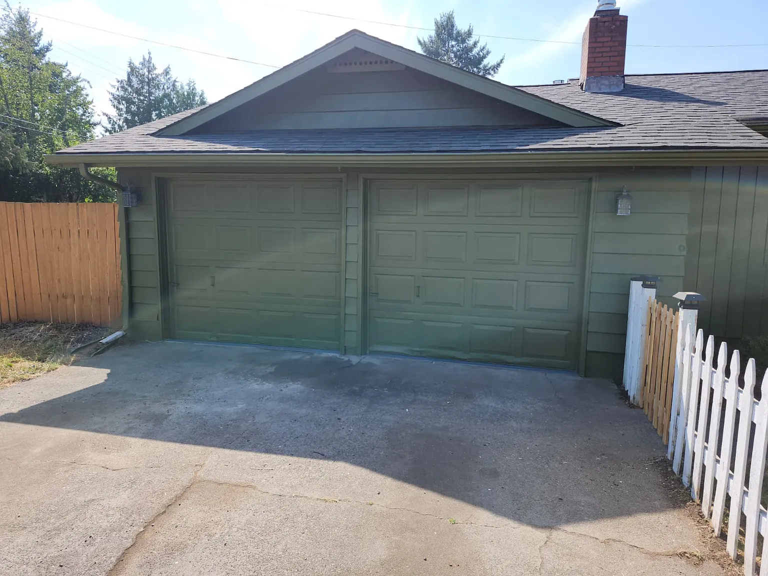 3 bed, 1252 sqft, $2,099 — Photo 2