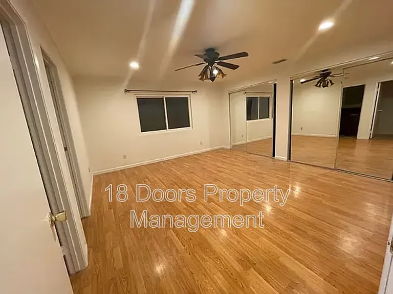 8776 Pagoda Way — Photo 7
