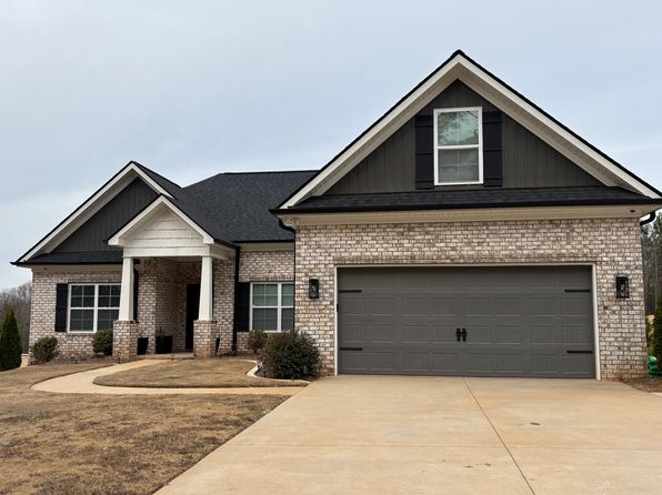 229 Carriage Gate Dr