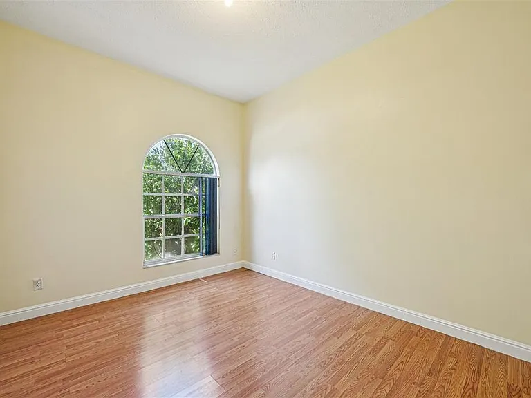 918 Academy Dr — Photo 70