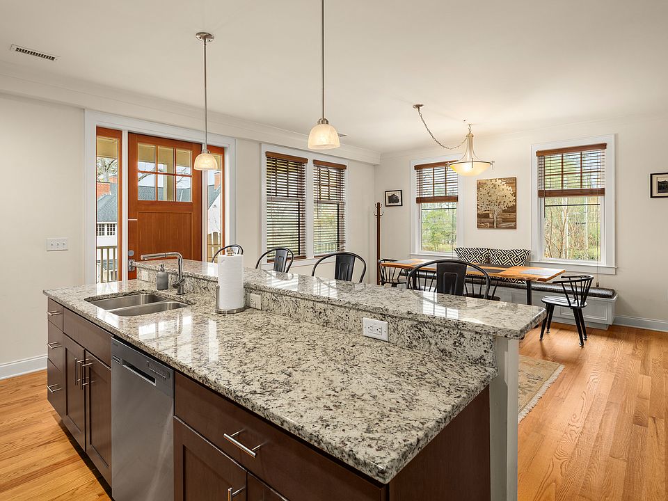 Open Floor Plan W Tons Of Natural Light