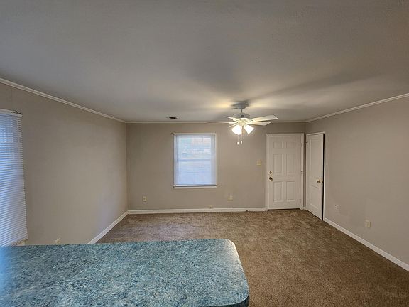 3rd image of 8001 Wickham Ave