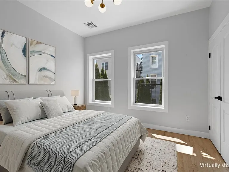47 Washburn St #201 — Photo 8