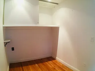 Rented by R New York