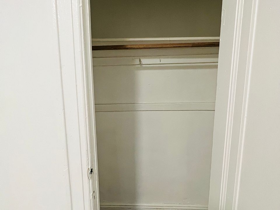 2nd image of 27-24 Gillmore St #1Z