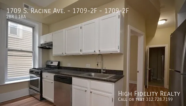 1709 S Racine Ave #2F — Photo 4