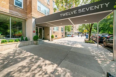 1270 Fifth Avenue in Upper Carnegie Hill
